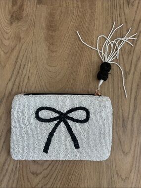 Wandering Moon Beaded Bows Bow Travel Pouch NWOT